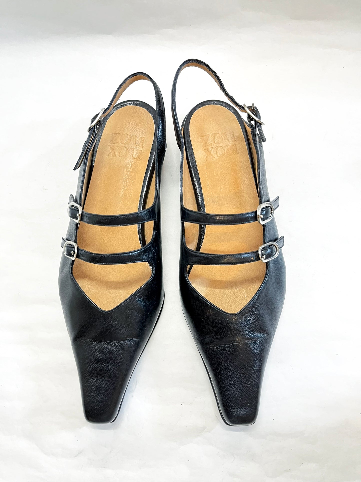 Cata Buckle Flat in Black Size 36