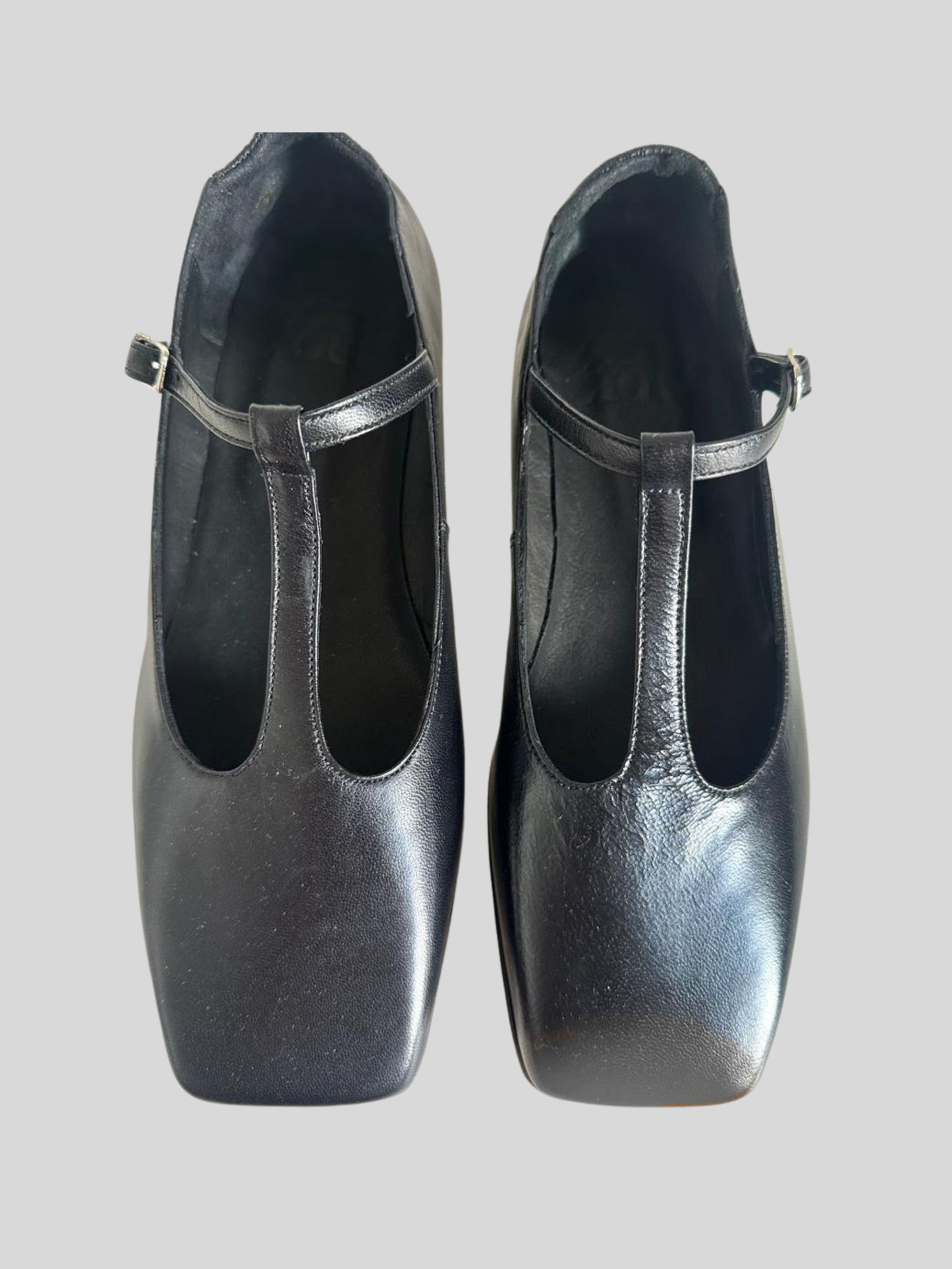 Juana T-Strap in Black kidskin size 38