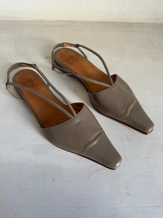 Luisa in Shiitake Size 40