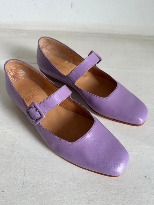 Eugenia Flat in Lilac Size 40
