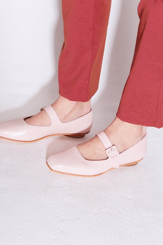 Eugenia Flat in Pale Pink (USA)