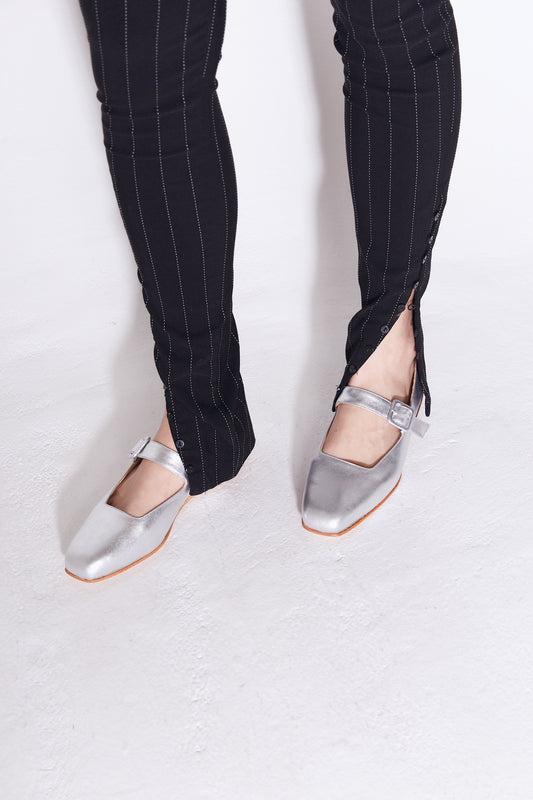 Eugenia Flat in Silver (USA)