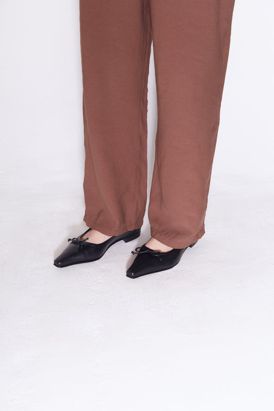 Ema Bow Flat in Black (USA)