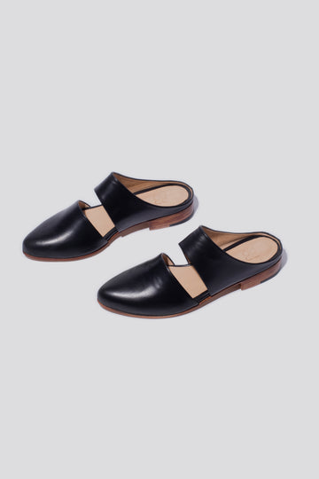 Mule in Black